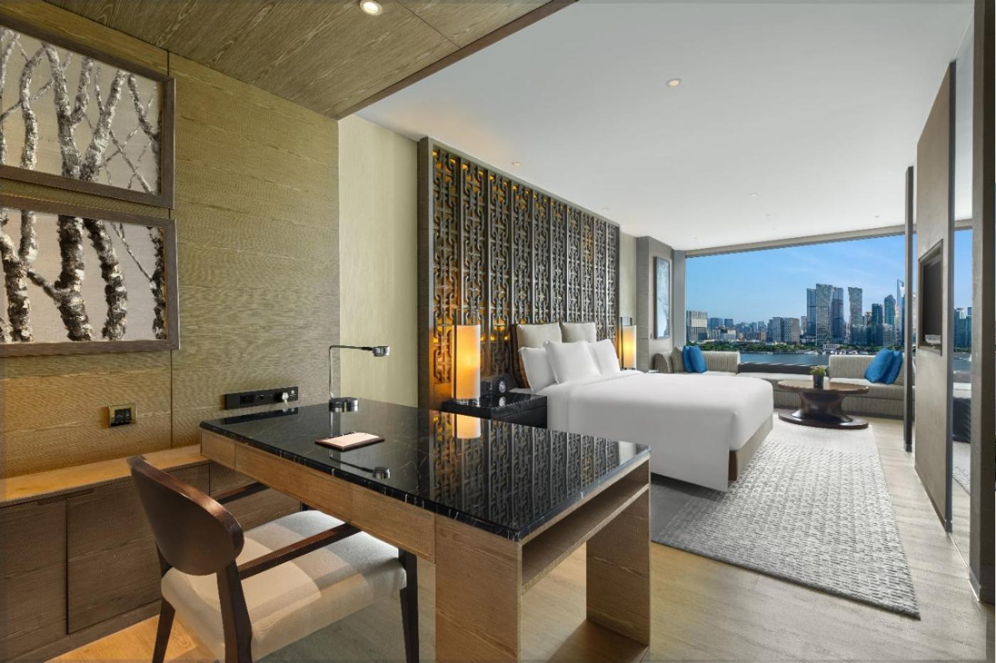 Banyan Tree On The Bund Hotel Shanghai