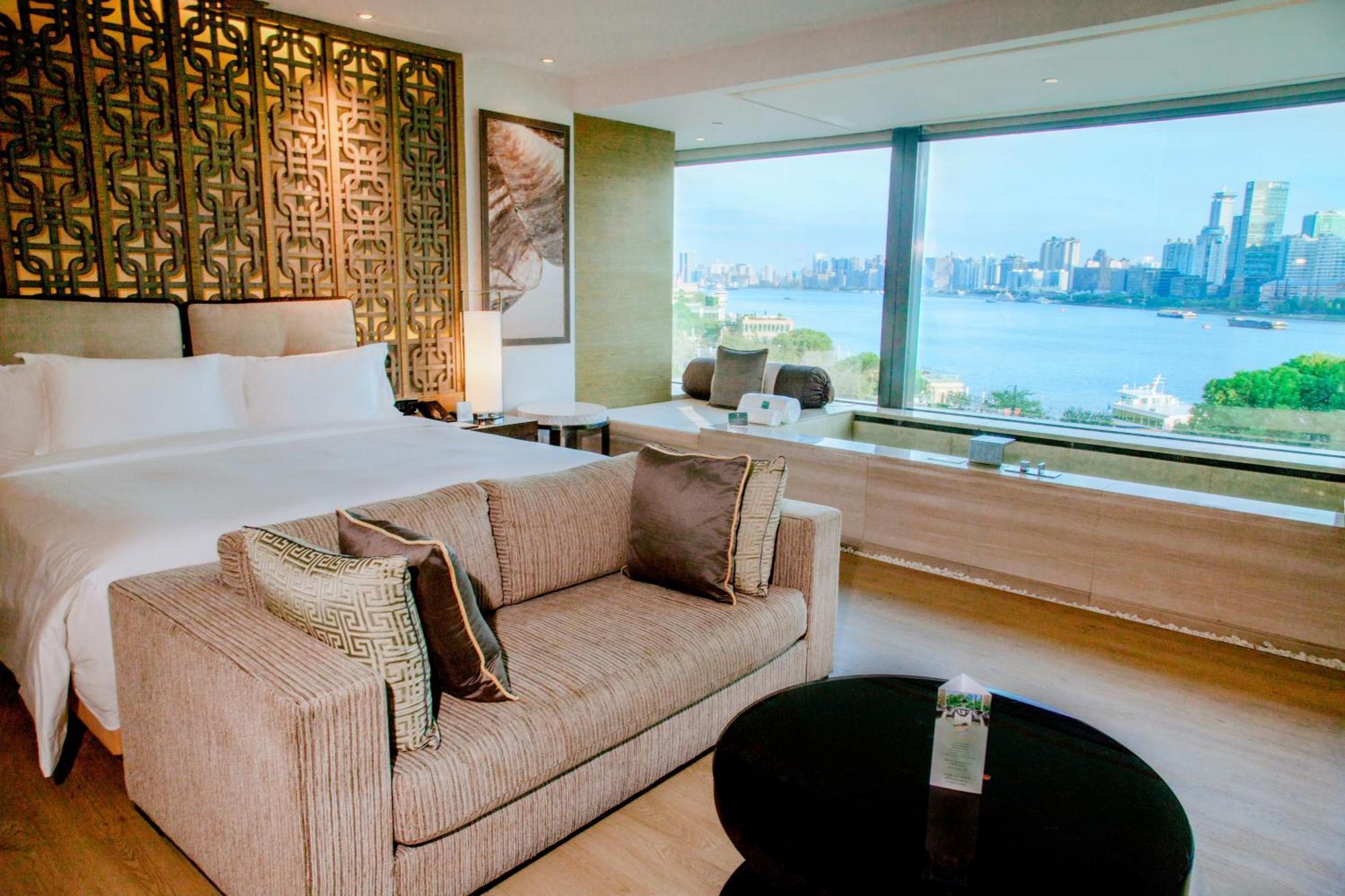 Hotel Banyan Tree On The Bund 5*