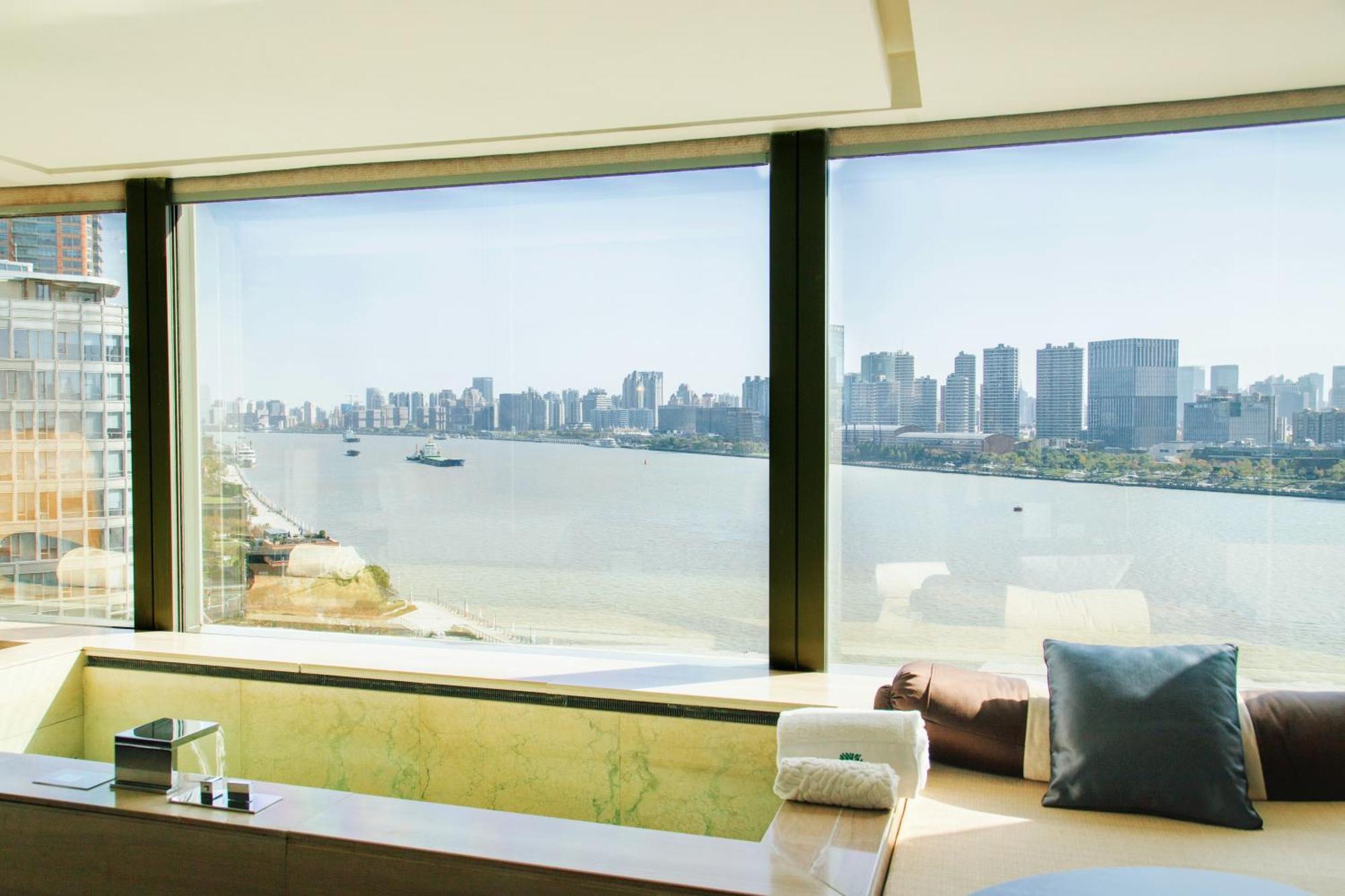 Banyan Tree On The Bund Hotel