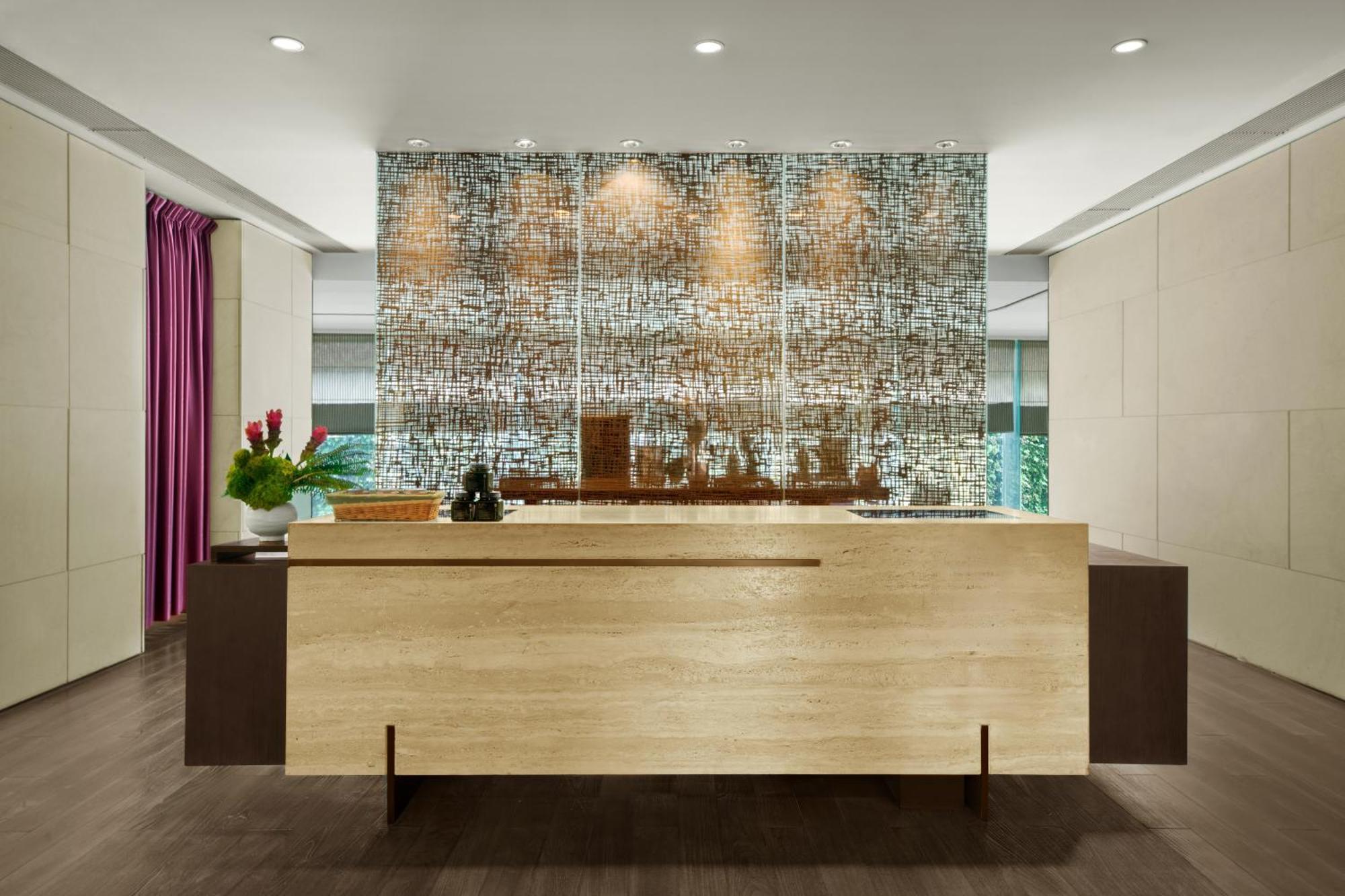Banyan Tree On The Bund Hotel Shanghai